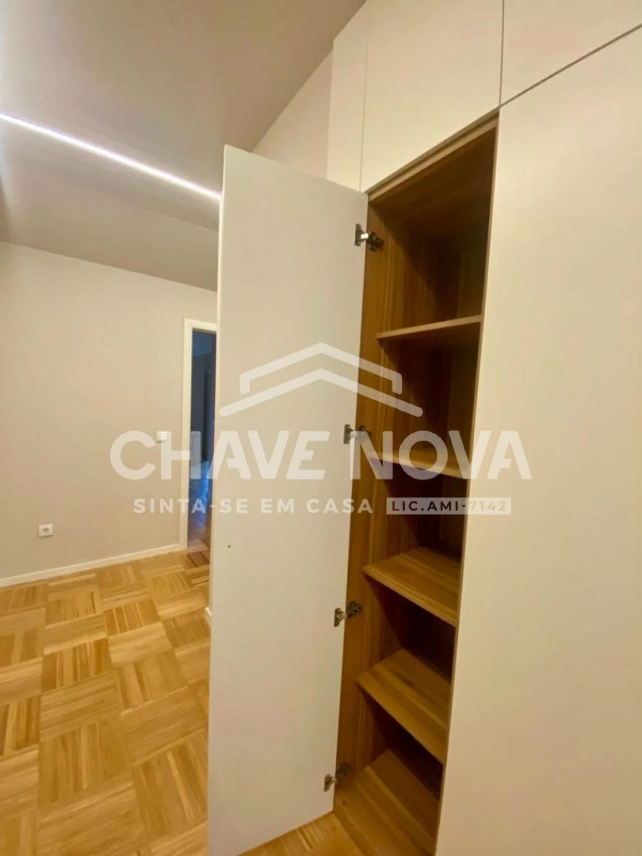 Apartamento T1 para Arrendamento em Cedofeita, Santo Ildefonso, Sé, Miragaia, São Nicolau e Vitória Foto 14