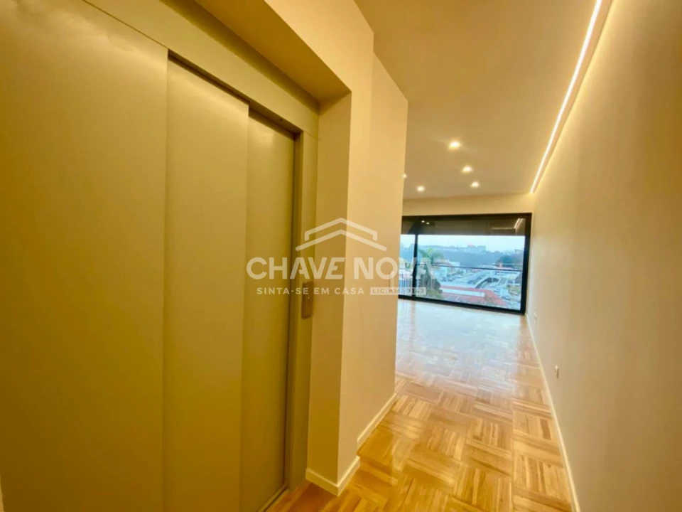 Apartamento T1 para Arrendamento em Cedofeita, Santo Ildefonso, Sé, Miragaia, São Nicolau e Vitória Foto 15