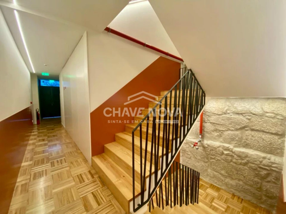 Apartamento T1 para Arrendamento em Cedofeita, Santo Ildefonso, Sé, Miragaia, São Nicolau e Vitória Foto 24