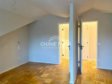 Apartamento T1 para Arrendamento em Cedofeita, Santo Ildefonso, Sé, Miragaia, São Nicolau e Vitória