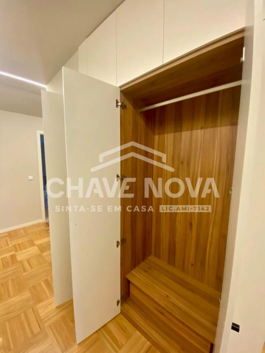 Apartamento T1 para Arrendamento em Cedofeita, Santo Ildefonso, Sé, Miragaia, São Nicolau e Vitória Foto 9