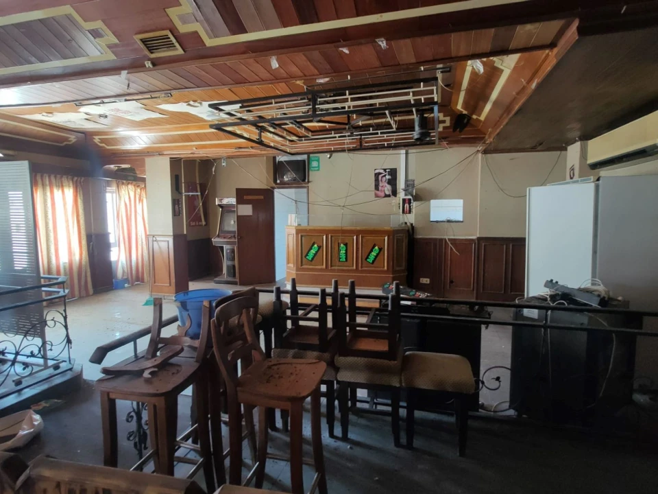 Armazém para Venda em Albufeira e Olhos de Água Foto 4