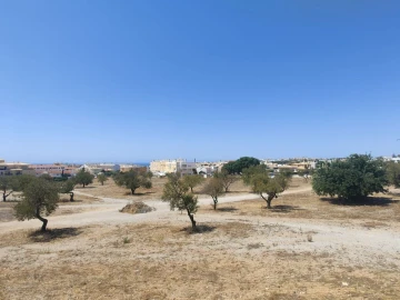 Armazém para Venda em Albufeira e Olhos de Água