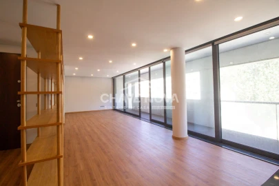 Apartamento T4 para Venda em Cedofeita, Santo Ildefonso, Sé, Miragaia, São Nicolau e Vitória