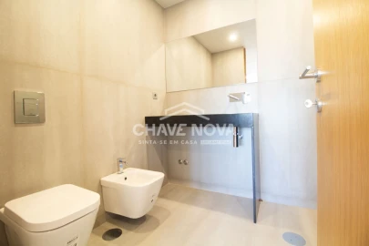 Apartamento T4 para Venda em Cedofeita, Santo Ildefonso, Sé, Miragaia, São Nicolau e Vitória