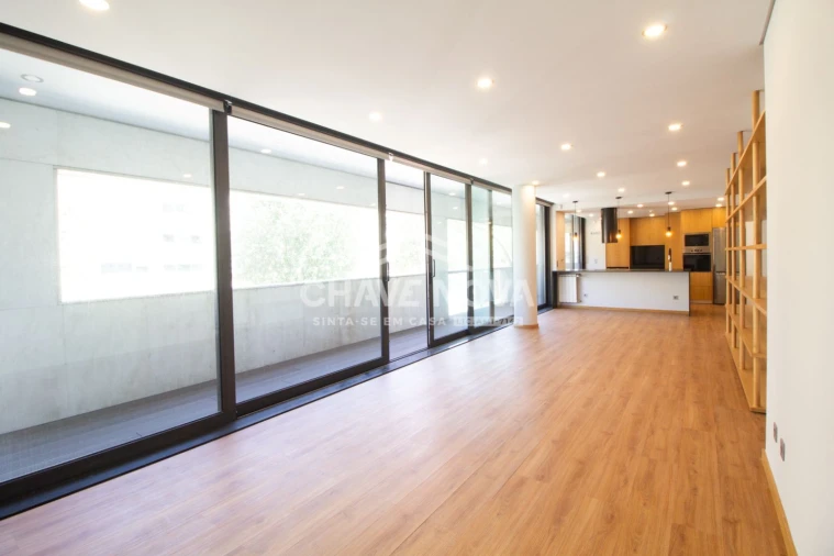 Apartamento T4 para Venda em Cedofeita, Santo Ildefonso, Sé, Miragaia, São Nicolau e Vitória Foto 6