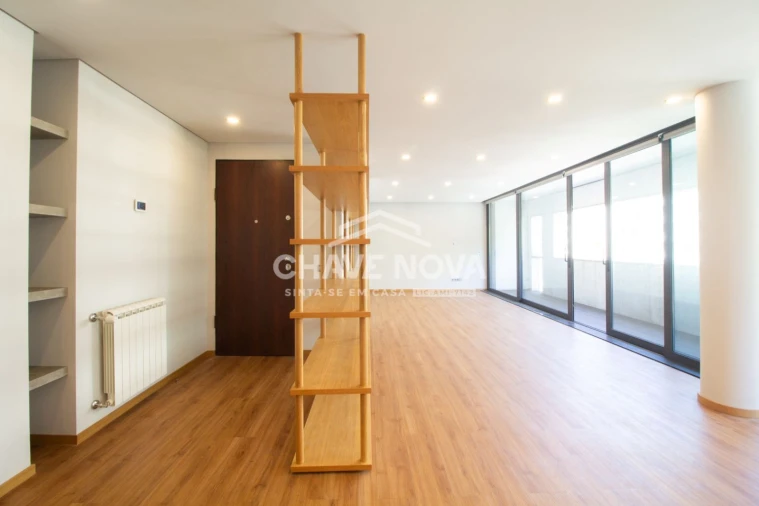 Apartamento T4 para Venda em Cedofeita, Santo Ildefonso, Sé, Miragaia, São Nicolau e Vitória Foto 8