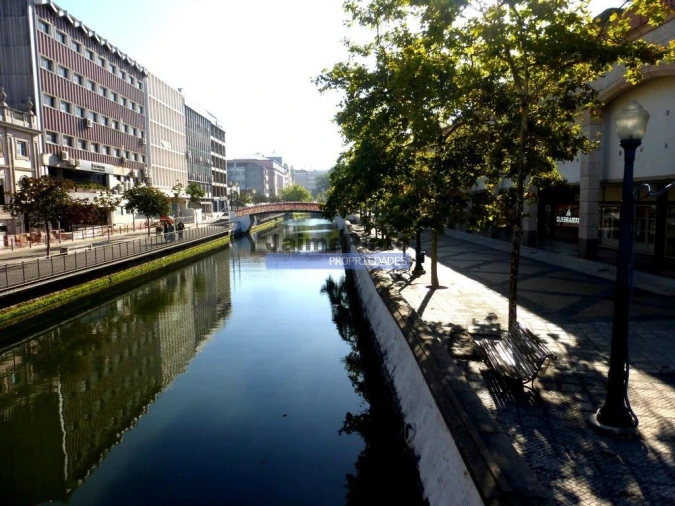 Prédio para Venda em Albergaria-A-Velha e Valmaior Foto 4
