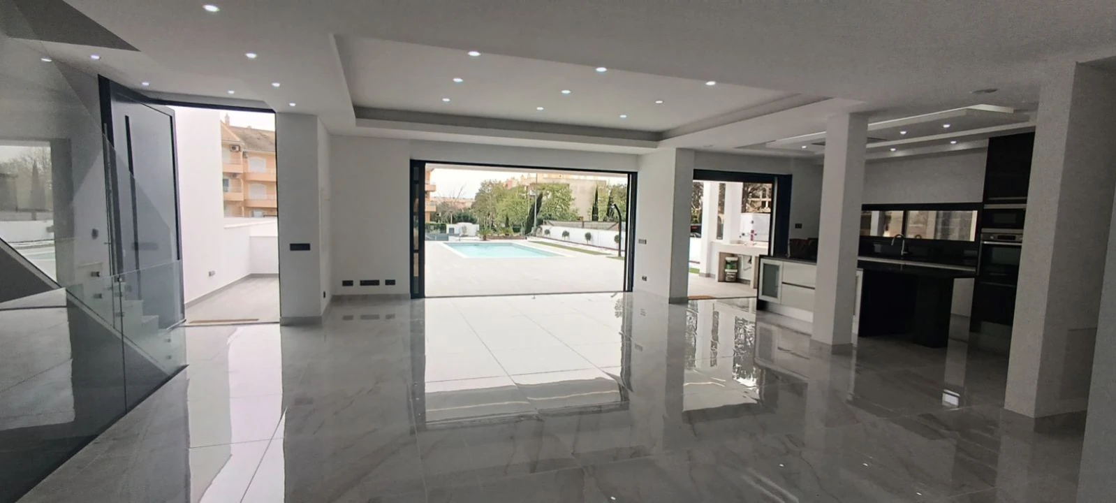 Moradia T3 para Venda em Quarteira Foto 1