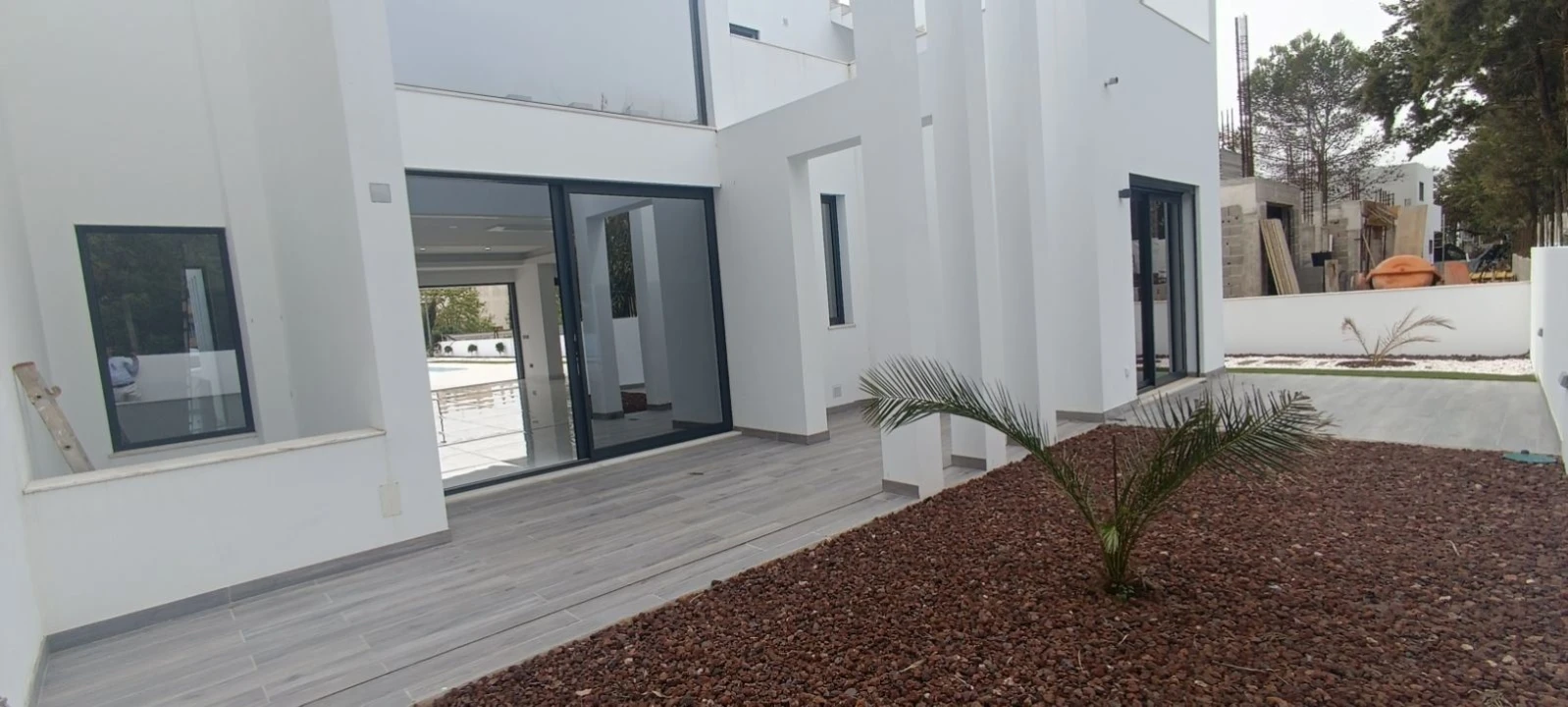 Moradia T3 para Venda em Quarteira Foto 3