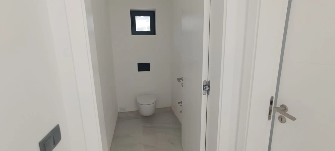 Moradia T3 para Venda em Quarteira Foto 11