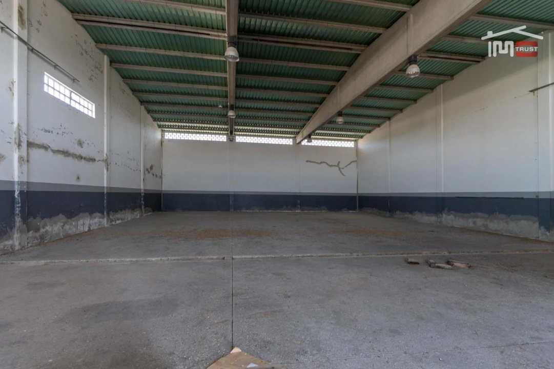 Armazém para Arrendamento em Moitas Venda Foto 11