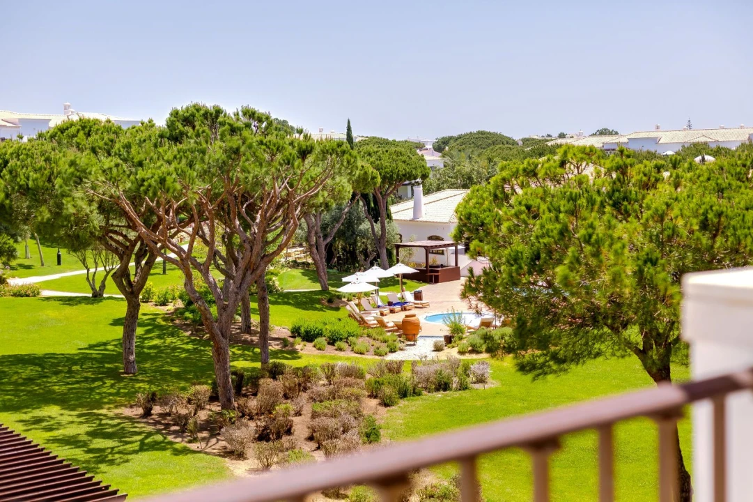 Moradia T4 para Venda em Albufeira e Olhos de Água Foto 9