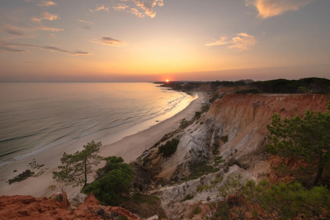 Moradia T4 para Venda em Albufeira e Olhos de Água Foto 11