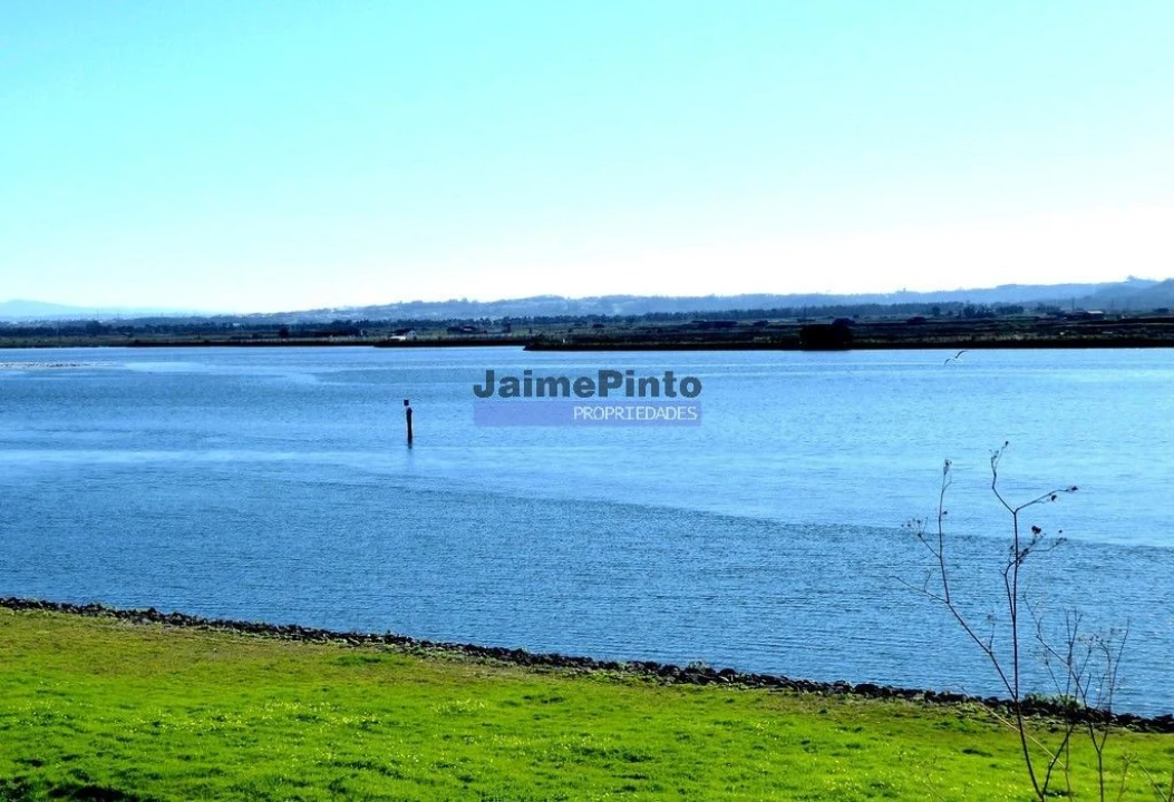 Terreno P/ Prédio para Venda em Tavarede Foto 1