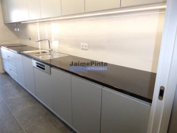 Apartamento T3 para Venda em Cedofeita, Santo Ildefonso, Sé, Miragaia, São Nicolau e Vitória