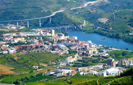 Prédio para Venda em Peso da Régua e Godim