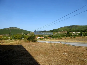 Armazém para Venda em Felgar e Souto da Velha