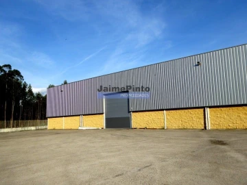 Armazém para Venda em Albergaria-A-Velha e Valmaior