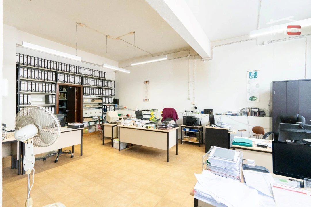 Escritório para Venda em Pontinha e Famões Foto 10