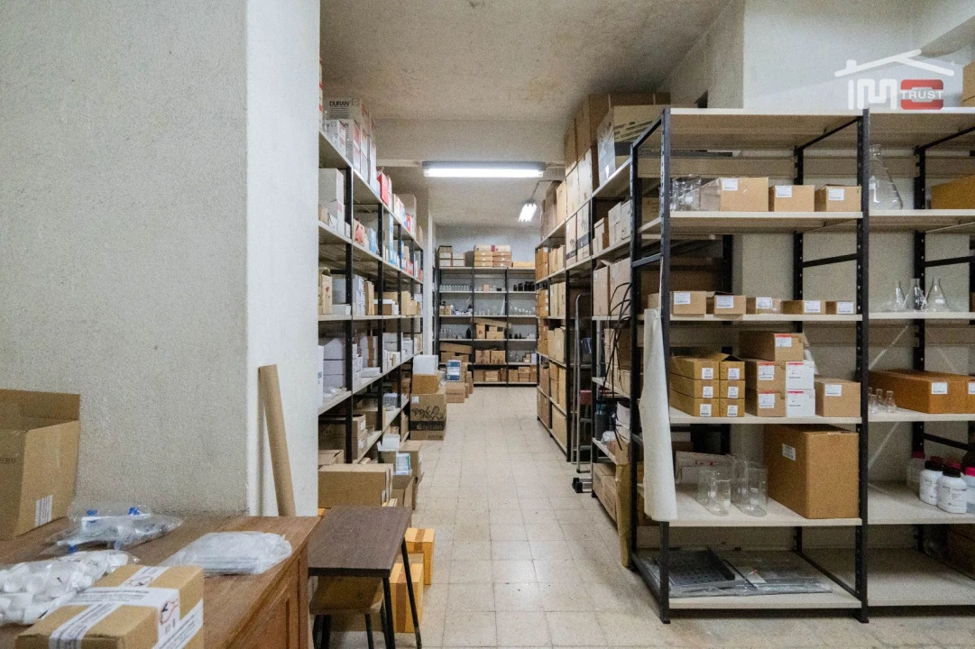 Escritório para Venda em Pontinha e Famões Foto 18