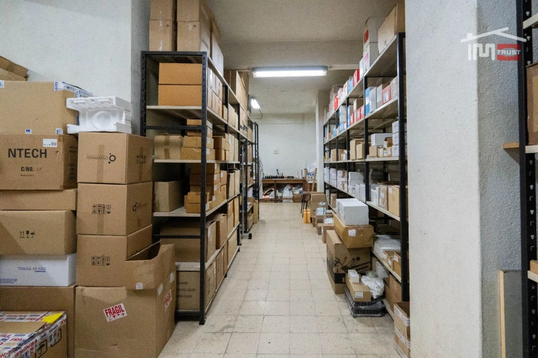 Escritório para Venda em Pontinha e Famões Foto 20