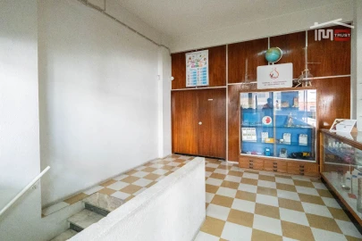 Escritório para Venda em Pontinha e Famões