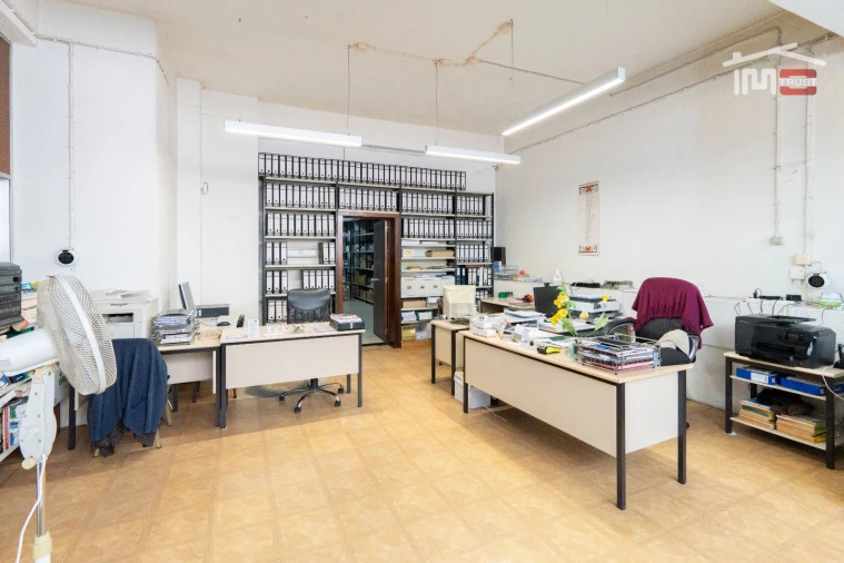 Escritório para Venda em Pontinha e Famões Foto 12