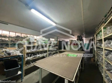 Armazém para Venda em São João da Madeira