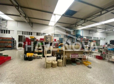 Armazém para Venda em São João da Madeira