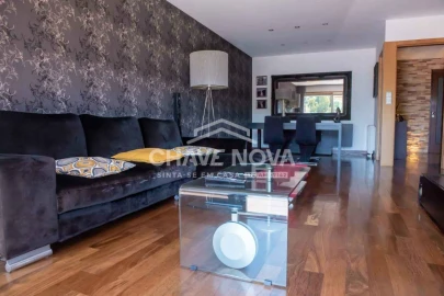 Apartamento T2 para Arrendamento em Madalena