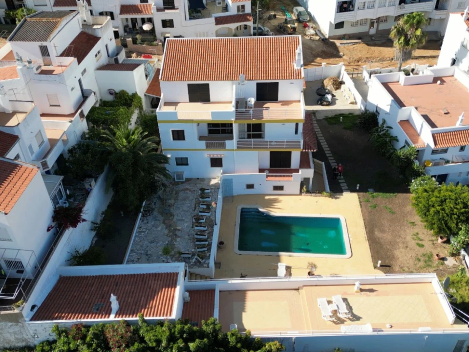 Apartamento T11 para Venda em Albufeira e Olhos de Água Foto 1