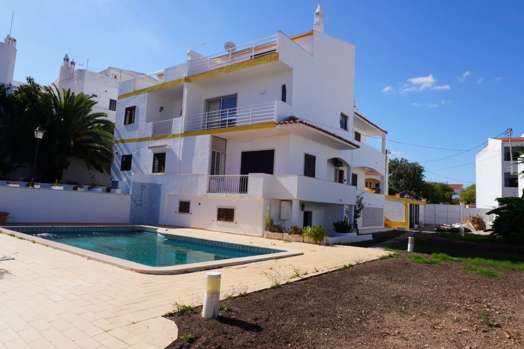 Apartamento T11 para Venda em Albufeira e Olhos de Água Foto 5