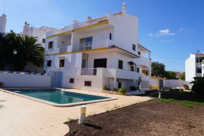 Apartamento T11 para Venda em Albufeira e Olhos de Água