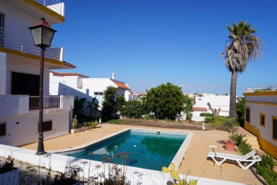 Apartamento T11 para Venda em Albufeira e Olhos de Água