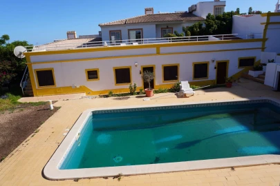 Apartamento T11 para Venda em Albufeira e Olhos de Água