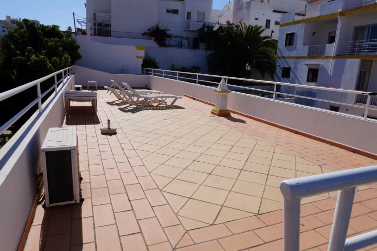 Apartamento T11 para Venda em Albufeira e Olhos de Água Foto 11