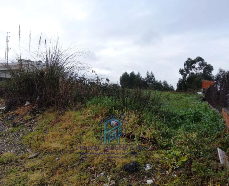 Terreno P/ Prédio para Venda em Fânzeres e São Pedro da Cova Foto 3