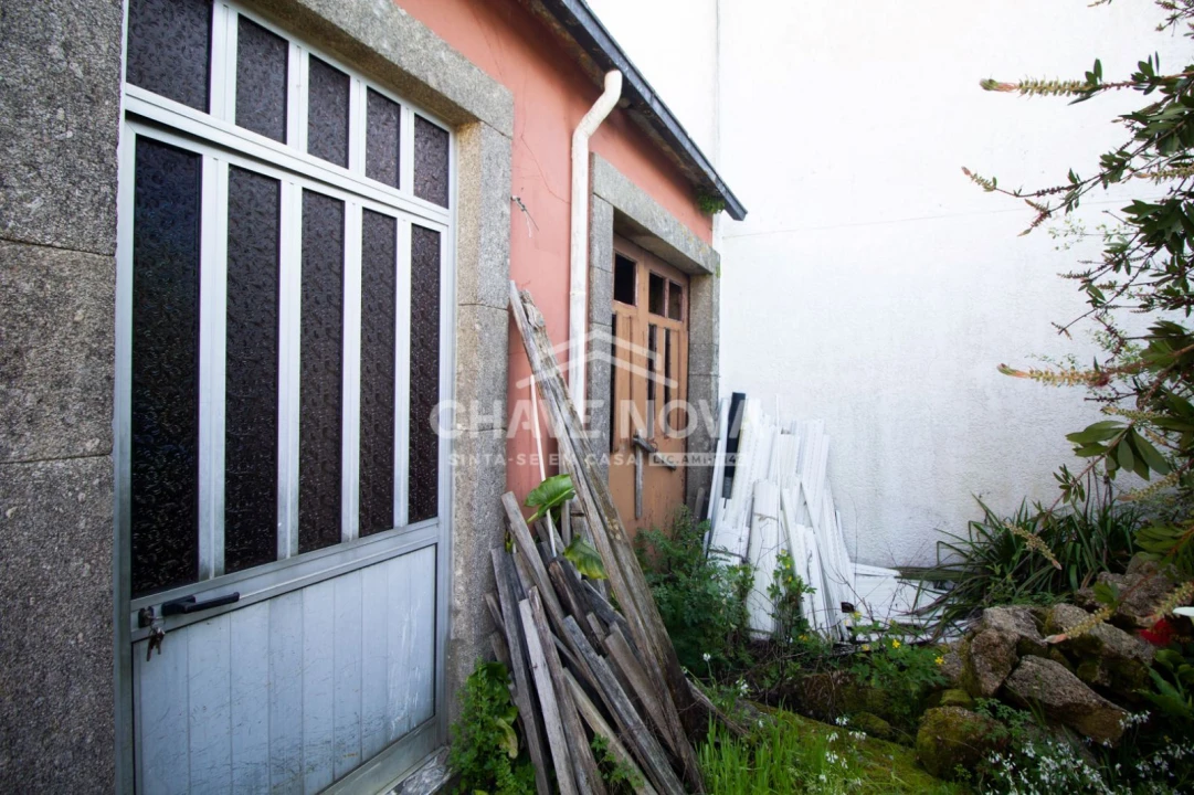 Quinta T3 para Venda em Argoncilhe Foto 14