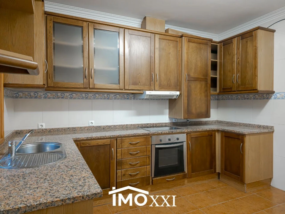 Moradia T5 para Venda em Fiães Foto 4