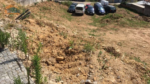 Terreno Misto para Venda em Baguim do Monte (Rio Tinto)