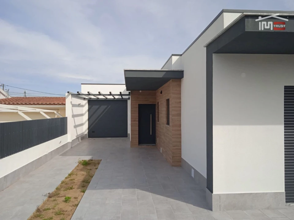 Moradia T4 para Venda em Azeitão (São Lourenço e São Simão) Foto 13