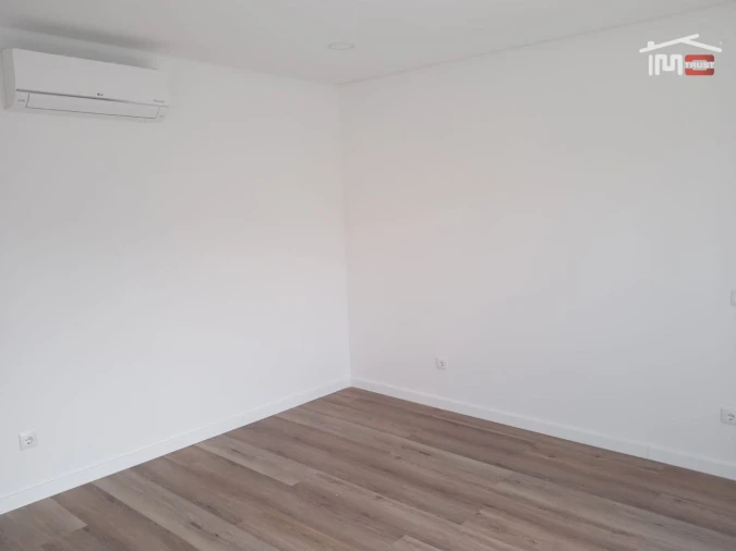 Moradia T4 para Venda em Azeitão (São Lourenço e São Simão) Foto 30