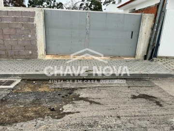 Terreno para Venda em Santa Maria de Lamas