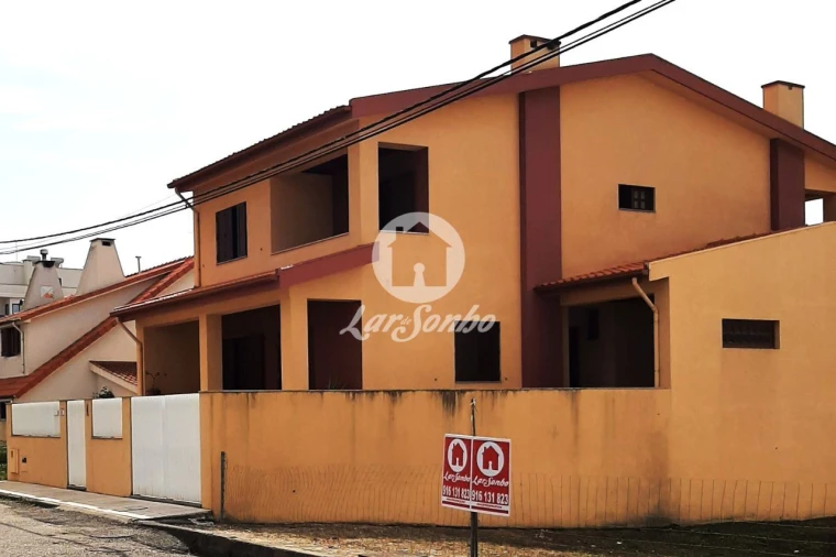 Terreno para Venda em Esmoriz Foto 8