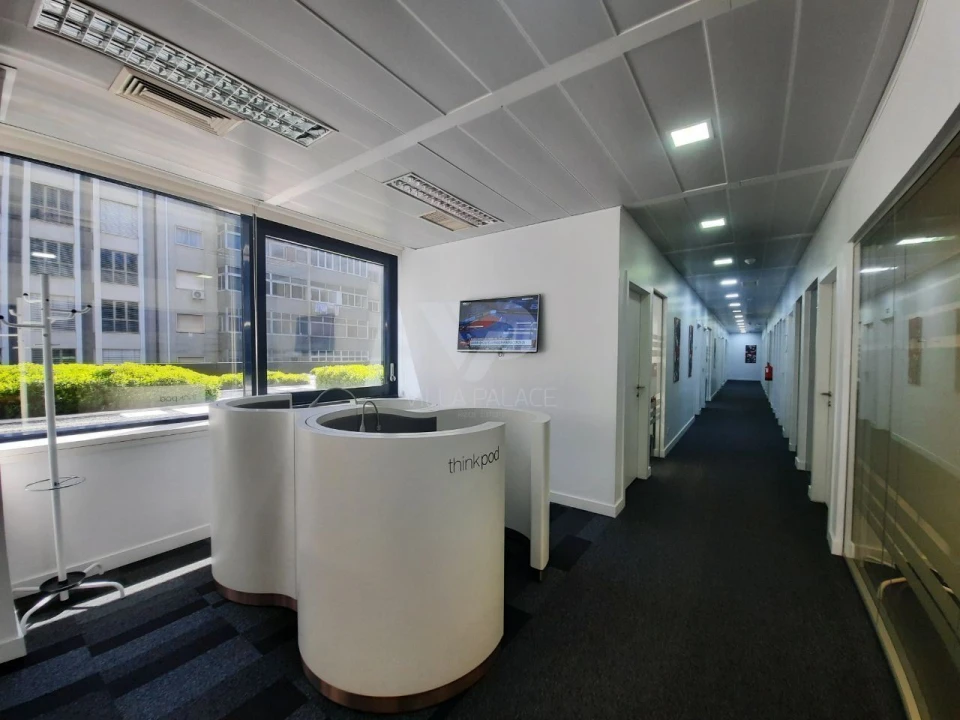 Escritório para Arrendamento em Campo de Ourique Foto 3