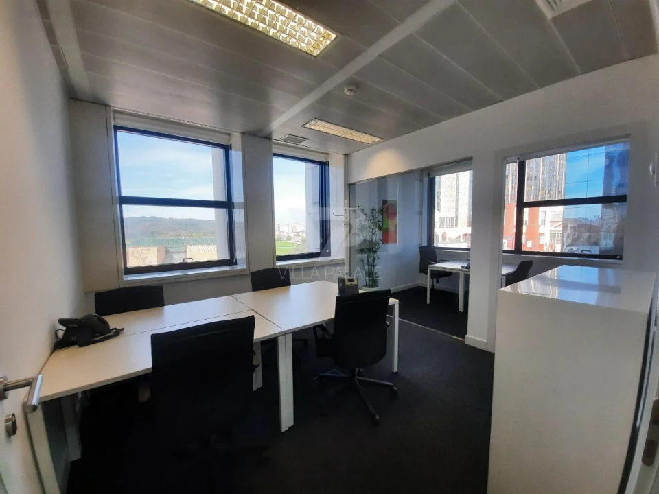 Escritório para Arrendamento em Campo de Ourique Foto 5