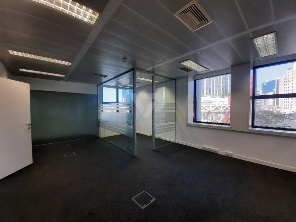 Escritório para Arrendamento em Campo de Ourique Foto 19