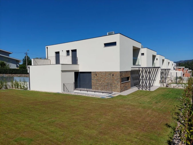 Moradia T3 para Venda em Palmeira Foto 22