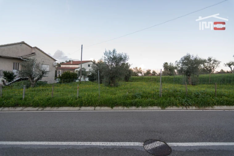 Terreno para Venda em Nossa Senhora das Misericordias Foto 3